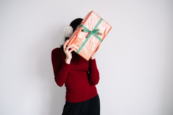 Discover the thrill of mystery boxes: uncover hidden gems